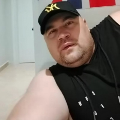 Mc Isti hatalmasra hízott feje