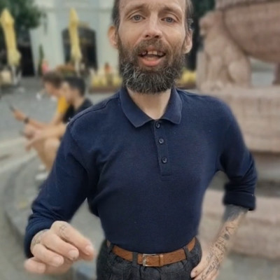 Bartos pálcikàra fonnyadt teste 2024-ben
