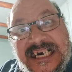 Tojás csúf arca