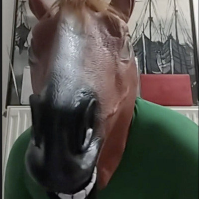 Hájas Májas csajozós outfit