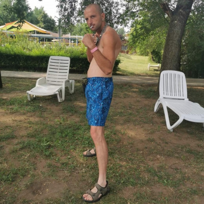Macsò Fogatlan Tibi Facebook Album