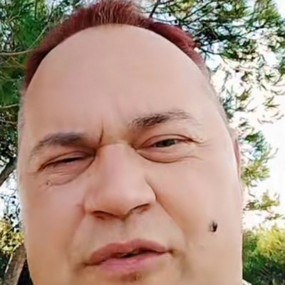 Mc Slejmet mèg a legyek is beköpik
