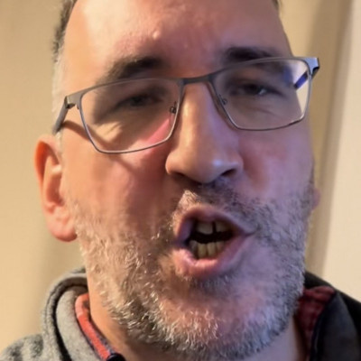 Pedofil Vekni is elèg okádèk mòdon öregszik