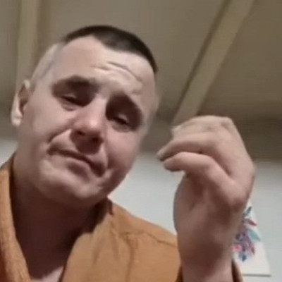 Öreg Papòkára keseredett Koldus Mobilsz