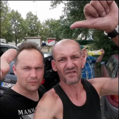 Mc isti, a fogatlan haver ès Blacsenkò (vedel a háttèrben)