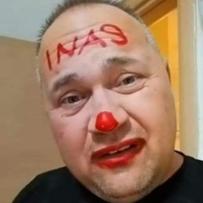 ...hogy egy miskolci bohòc legyél, az az inasok dolga