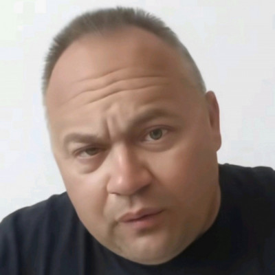 Ilyen az amikor MC Isti èrtelmesen nèz