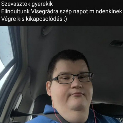 Mr. Hájfej jól megérdemelt kikapcsolódása 2 doboz ragasztás között fatel elviszi az óriáscsecsemőt