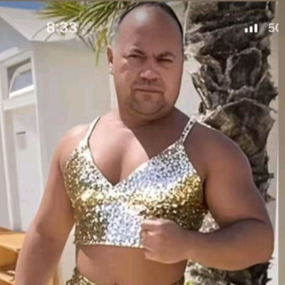MC Tranyó alias MC Tina Fagyas