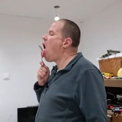 Koldustech Alex mosogat