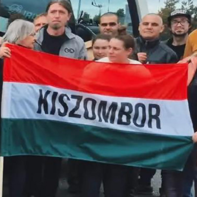 Mobilsz a tiszàs osztálykirándulàson lopja a napot a Gyogyòssal