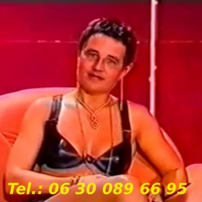 Hallò, hallò! Égnek a vonalak a púpszàszi stúdiòban