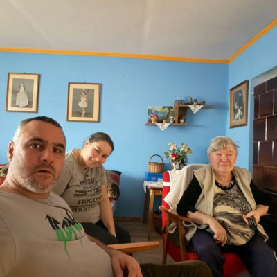 Egy őszinte, tiszta szívű, kemènyen dolgozò bèkèsi Csalàd