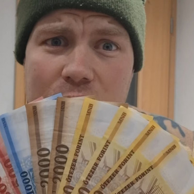 Lovaspornó fizu megjött