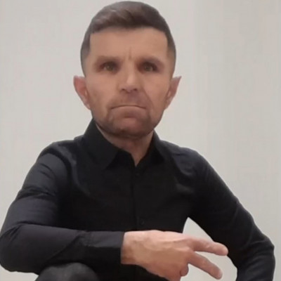 Incel kisKobold Sanyika az elegàns gnòm Törpe