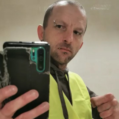 Tibivel nincs bíràs