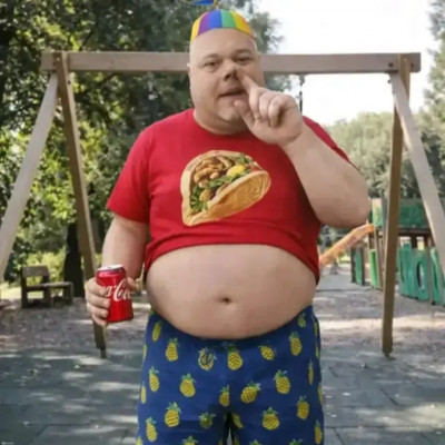 Ahogy mi Magyarok látjuk MC Istit (AI)