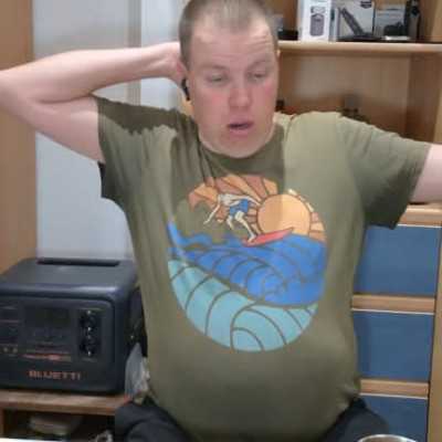 Lóbaszó Alex nyomorékoskodásai
