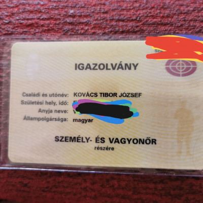 Macsó Tibi a Justice security 50 kg-s fegyvere.