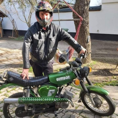 Az öreg motoros nyergesi trutymò