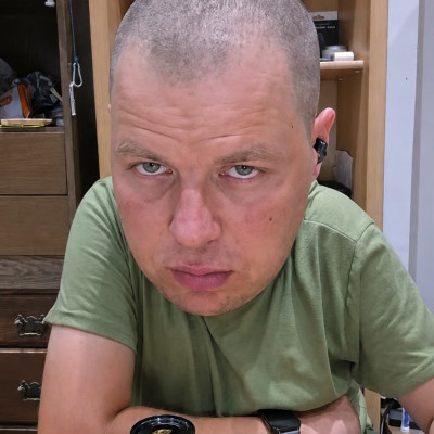 Koldus Alex okoskodik