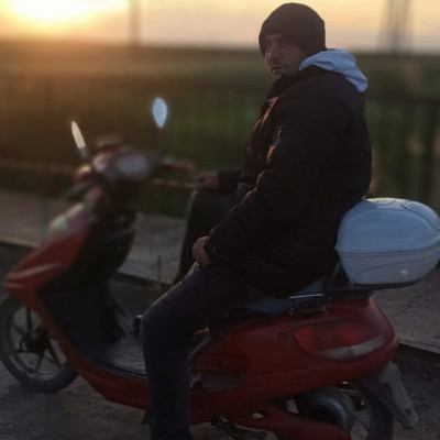 A kèt semmirekellő sàmsoni elmebeteg