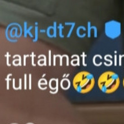 Ágika retkes pofája ismét megnyilvánult