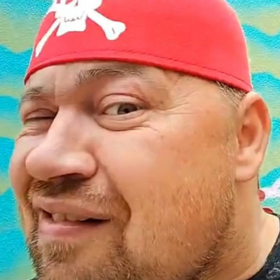 Mc Félszemű bölcsis kalóz