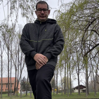 VKÁ tökfőzelékhuszár pózol