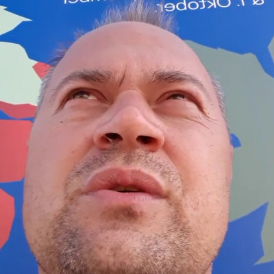 Fikás orrú, beszékelt végbélnyílású pistike