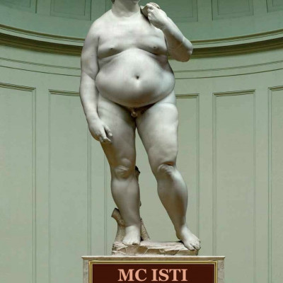 MC Isti csöves sztár szobra a jövőben