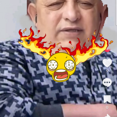 Tar Sándorról tudni illik jellemviselt börtöntöltelék volt a maga idejében ime a szokványos börtönruha rajta