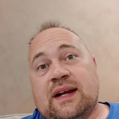 Mc Isti Kancsal, Szénné hízott Zsírszalonna Feje