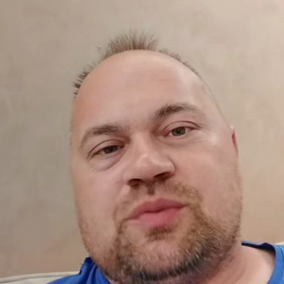 Mc Isti Kancsal, Szénné hízott Zsírszalonna Feje