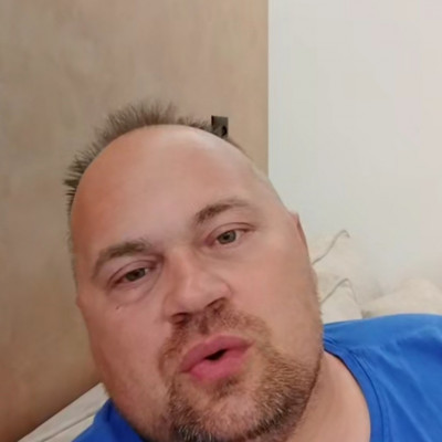 Mc Isti Kancsal, Szénné hízott Zsírszalonna Feje