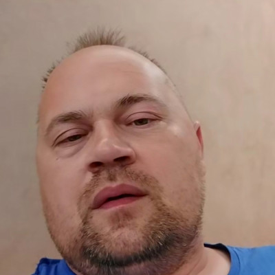 Mc Isti Kancsal, Szénné hízott Zsírszalonna Feje