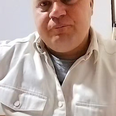 Megőszültfejű Ananász Pista Bácsi