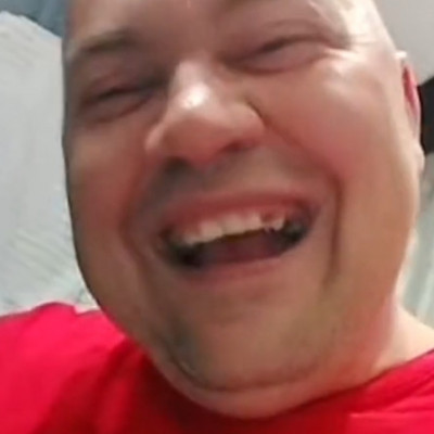 Mc Istinek jòformán alig maradt már foga