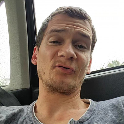 Biòs Pityesz fáradt, biós feje