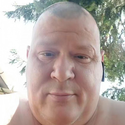 Fullfing Gèza brutálisra hízott feje