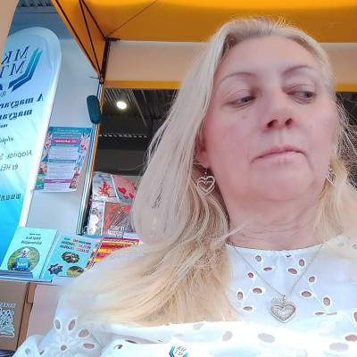 Selyem Jázmin facebook Album