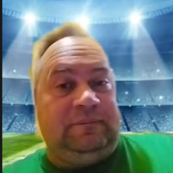 MC Isti - kizöldült az ananász