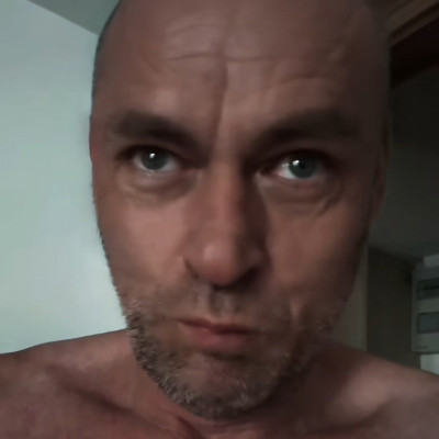 Csòri Sztív Kamumester egyre Torzabb ahogy öregszik