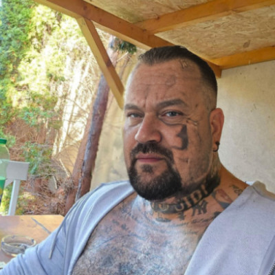Mc Rugòs Béka