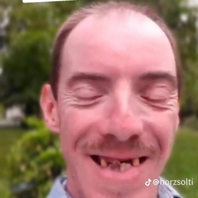 Cseppkőbarlang Szabi a Romàn Rèm