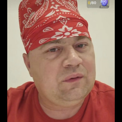 Delfin orrú Pistike gengszternek hiszi magát
