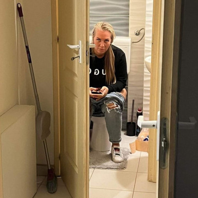 szegedi Bálnaszirén lesifotó