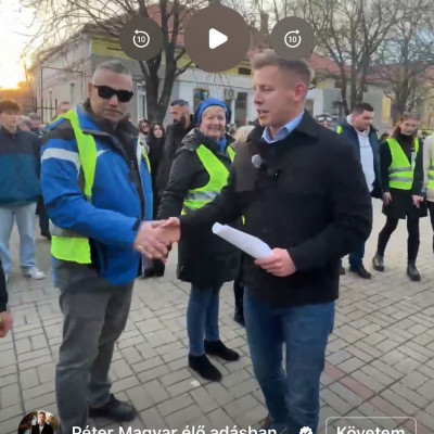 Gammer és Múmia neje spotting Magyar Péter rendezvényen - Árad a Gammer