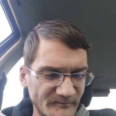 Fogatlan BiòsPityesz 2025ben is a kocsijában lakik