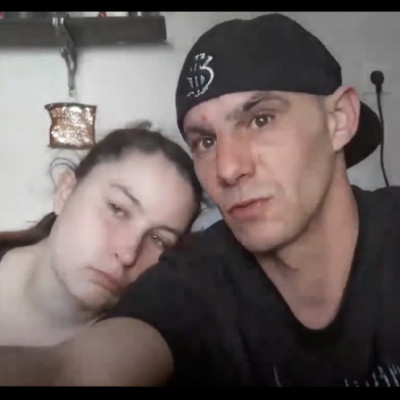 Retrò Horrorfilmfejű Mobilsz és Gyagyás Venomszné